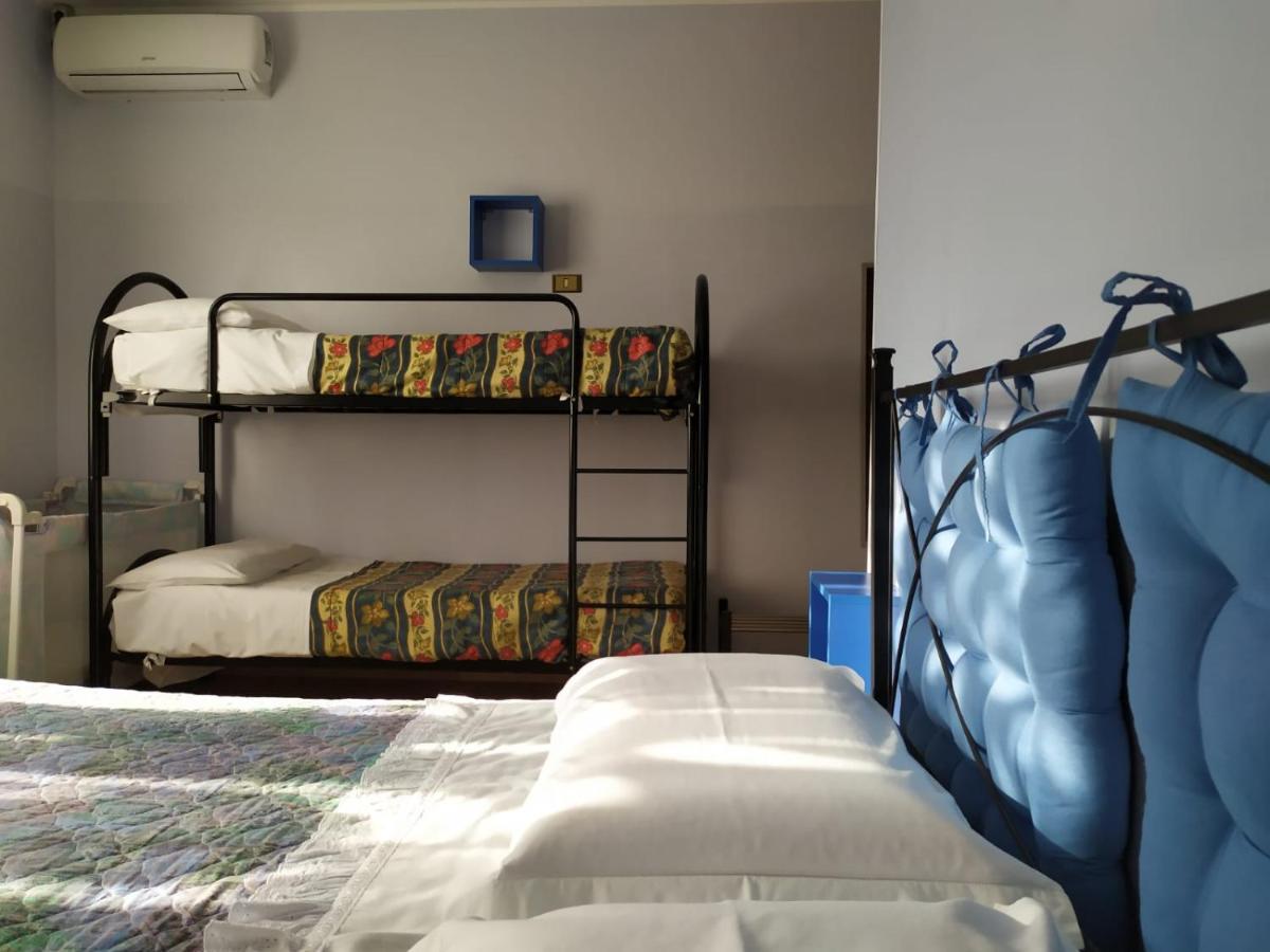 B&B La Casa Di Angelica โรเซโต เดญา อาบรูซซี ภายนอก รูปภาพ