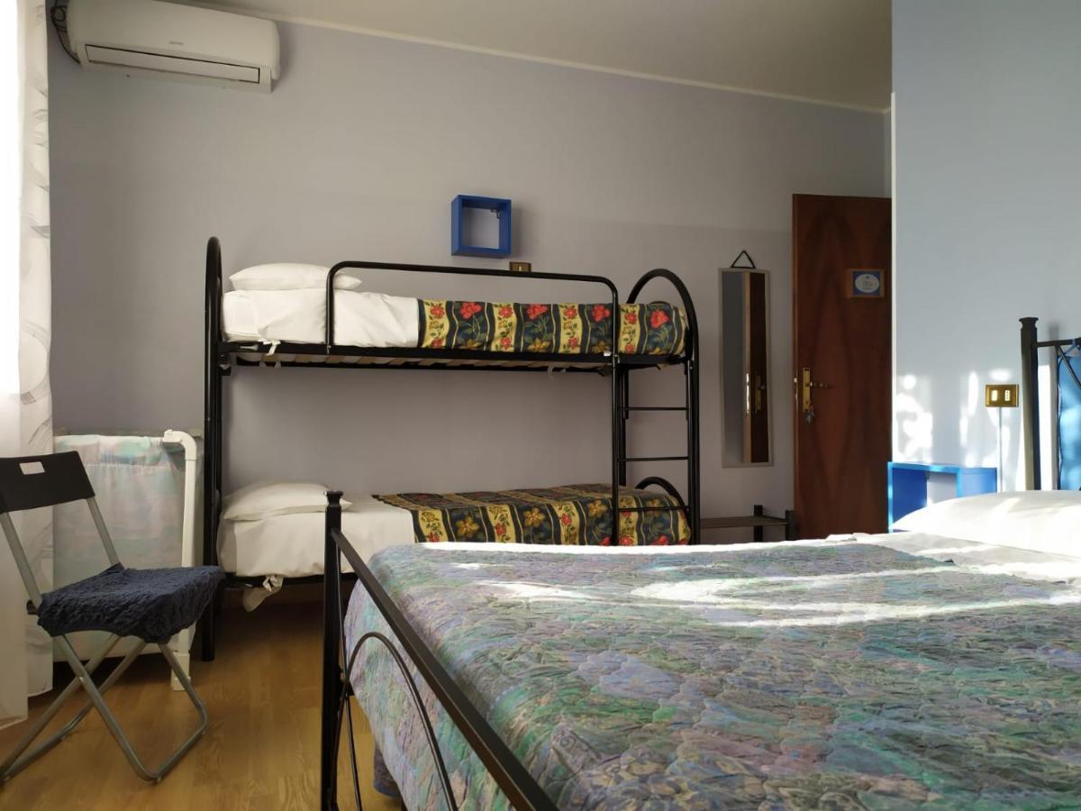 B&B La Casa Di Angelica โรเซโต เดญา อาบรูซซี ภายนอก รูปภาพ