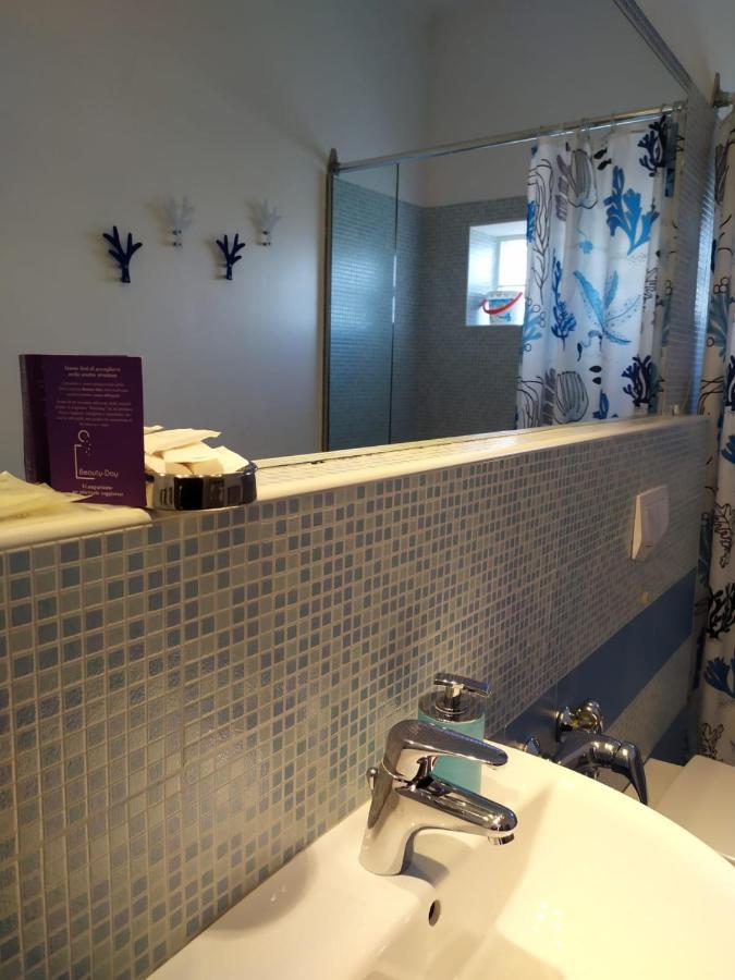 B&B La Casa Di Angelica โรเซโต เดญา อาบรูซซี ภายนอก รูปภาพ