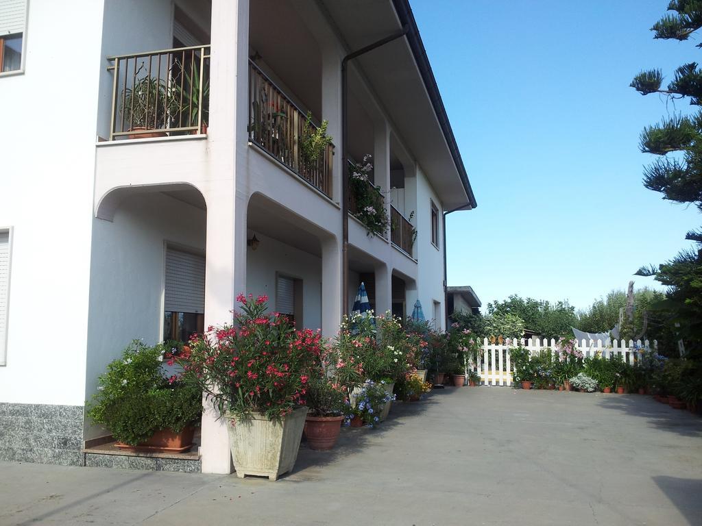 B&B La Casa Di Angelica โรเซโต เดญา อาบรูซซี ภายนอก รูปภาพ